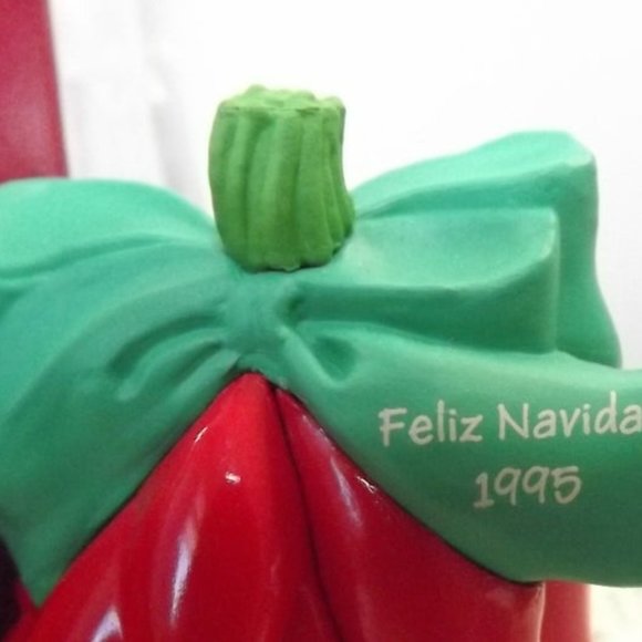 Feliz Navidad Hallmark Keepsake Ornament 1995 - Picture 3 of 5